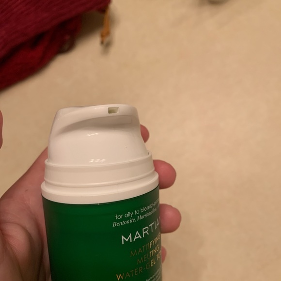 Martian Mattifying Melting Water- Gel Toner - Picture 2 of 3